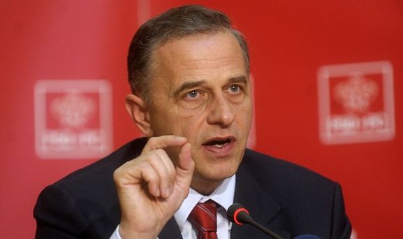 Sondaj INSOMAR: Mircea Geoana va obtine in turul al doilea 54%, iar Traian Basescu 46%