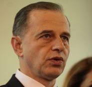 PSD contesta rezultatul alegerilor, pastreaza majoritatea cu PNL, UDMR si minoritatile si exclude colaborarea cu PD-L