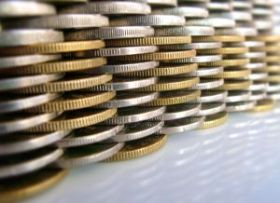 ING: Investitorii straini erau pregatiti pentru victoria lui Geoana si formarea unui nou guvern. Alegerile anticipate ar putea duce cursul la 4,5-4,6 lei/euro