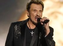 Cantaretul francez Johnny Hallyday, in coma artificiala