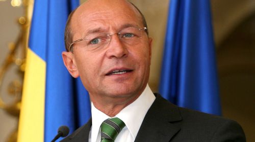 Basescu are cele mai multe voturi in urma numararii voturilor nule