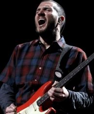 John Frusciante a parasit trupa Red Hot Chili Peppers