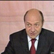 Basescu va desemna un premier democrat daca motiunea trece