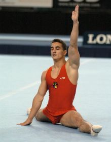 Gimnastul Marian Dragulescu s-a casatorit in secret, la Las Vegas