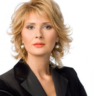 Sandra Stoicescu lasa stirile Antenei 1 pentru PR