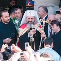 Prea Fericitul Daniel a fost investit Patriarh