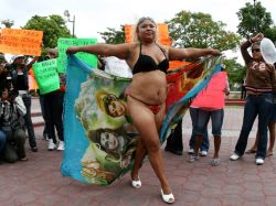 Prostituatele din Atena protesteaza pentru legalizarea bordelurilor