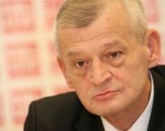 Scolile din Bucuresti ar putea fi inchise din cauza zapezii, conform primarului Oprescu