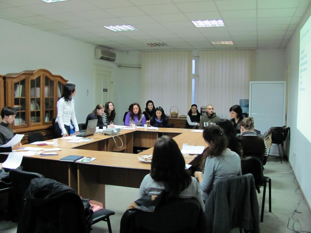 Perfect Tour si-a deschis portile pentru tineri alaturi de Asociatia Young Goldfish si ONG SIS