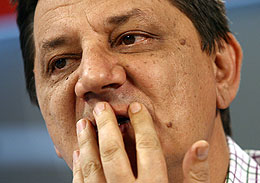 Alin Teodorescu declara razboi 