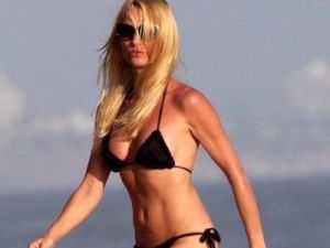 Nicolette Sheridan da in judecata producatorul serialului Neveste Disperate