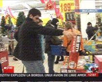 Supermarketurile ar putea fi inchise duminica, conform unei propuneri parlamentare