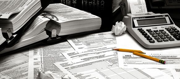 Pentru a nu da afara bugetarii, Guvernul majoreaza taxele