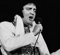 Elvis Presley ar fi murit din cauza constipatiei cronice