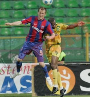 FC Vaslui - Steaua 2-1. Stelistii se indeparteaza si de locul 2