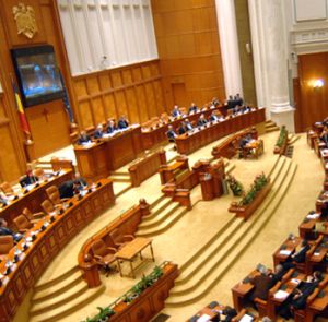 Parlamentul a aprobat legea lustratiei