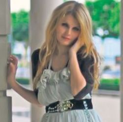 Iulia Motoc, sexy-judecatoarea propusa de PDL la Curtea Constitutionala