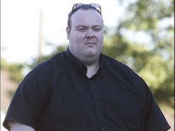 Dat jos din avion pentru ca era prea gras