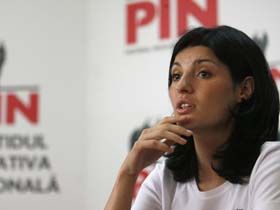 Lavinia Sandru divorteaza