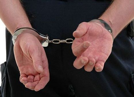 Un roman beat a intrat cu masina intr-un club din Franta