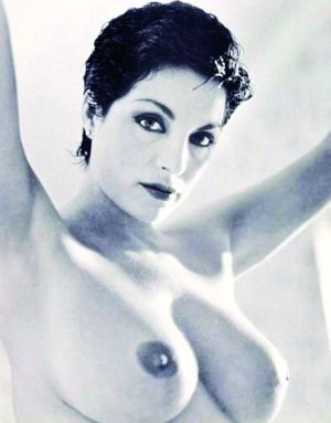 Adjuncta turismului din Grecia a pozat in tinerete in Playboy