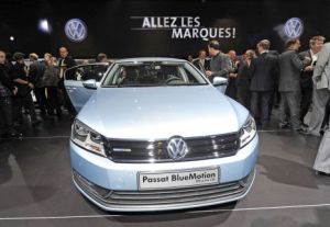 Volkswagen Passat 2011 a fost prezentat la salonul auto de la Paris