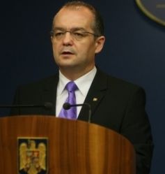  Boc: Legea salarizarii unitare va consacra recuperarea unei parti din taierile salariale de 25%