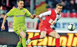 Dinamo - Steaua 2-1. Cainii se impun cu doua penaltiuri