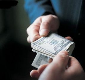 Romania perceputa mai putin corupta decat Grecia si Bulgaria