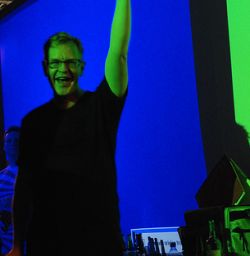 Andy Fletcher de la Depeche Mode - DJ Set la The Ark din Bucuresti