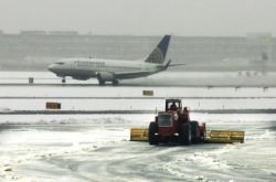 Mai multe aeroporturi din Europa sunt inchise din cauza zapezii