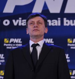 Anonescu reactioneaza dur fata de protestatarii din PNL: sanctionare pentru Orban, excludere pentru Saftoiu