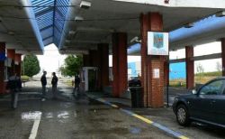 100 de politisti si vamesi, retinuti de DNA la Moravita si Naidas