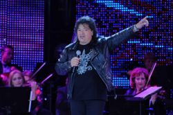 Leo Iorga, fostul solist al trupei Compact, va fi operat la plamani