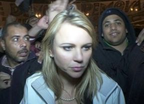 Jurnalista CBS Lara Logan a fost violata si batuta in Egipt