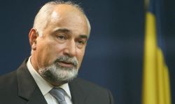 Dan Nica si Varujan Vosganian, cercetati penal pentru abuz in serviciu