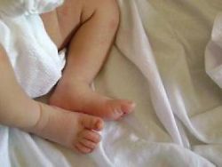 La Bacau s-a nascut un bebelus hermafrodit