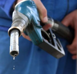 Benzina si motorina, la cote istorice. Se anunta preturi de 7 lei/litru