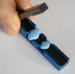 Batran de 78 ani a facut infarct dupa ce a inghitit un pumn de pastile pentru potenta