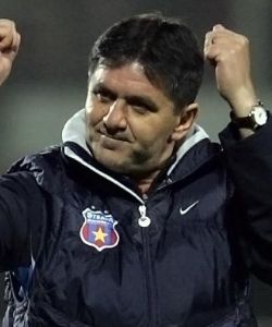 E oficial: Marius Lacatus pleaca de la Steaua