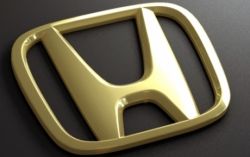 Honda si Toyota au suspendat productia din Japonia in urma dezastrelor