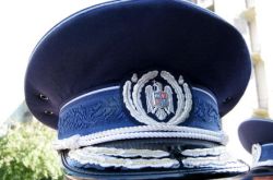 Politisti de la Sectia 9, prinsi la furat din supermarket