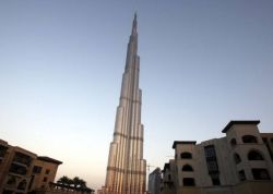 Un barbat s-a aruncat de la etajul 147 al Burj Khalifa