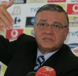 Mircea Sandu: Olaroiu e primul candidat pentru a prelua nationala