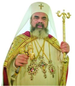 Patriarhul Daniel: Folosirea telefoanelor mobile a devenit o molima la romani