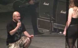 Ceruta in casatorie la concertul Lake of Tears - VIDEO