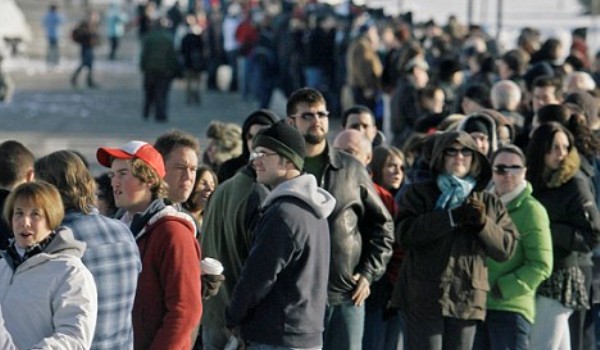 Romanii si statul la coada sau efectul bulgarelui de zapada 