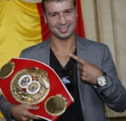 Lucian Bute l-a invins pe Mendy in runda a patra prin KO