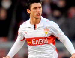 Becali il da pe Marica transferat la Steaua