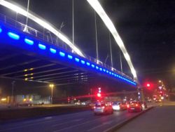 Asfaltul Pasajului Basarab e plin de gropi la doar cateva saptamani dupa inaugurare